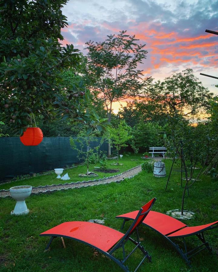 Hotel La Maison Blanche Alba Iulia Esterno foto
