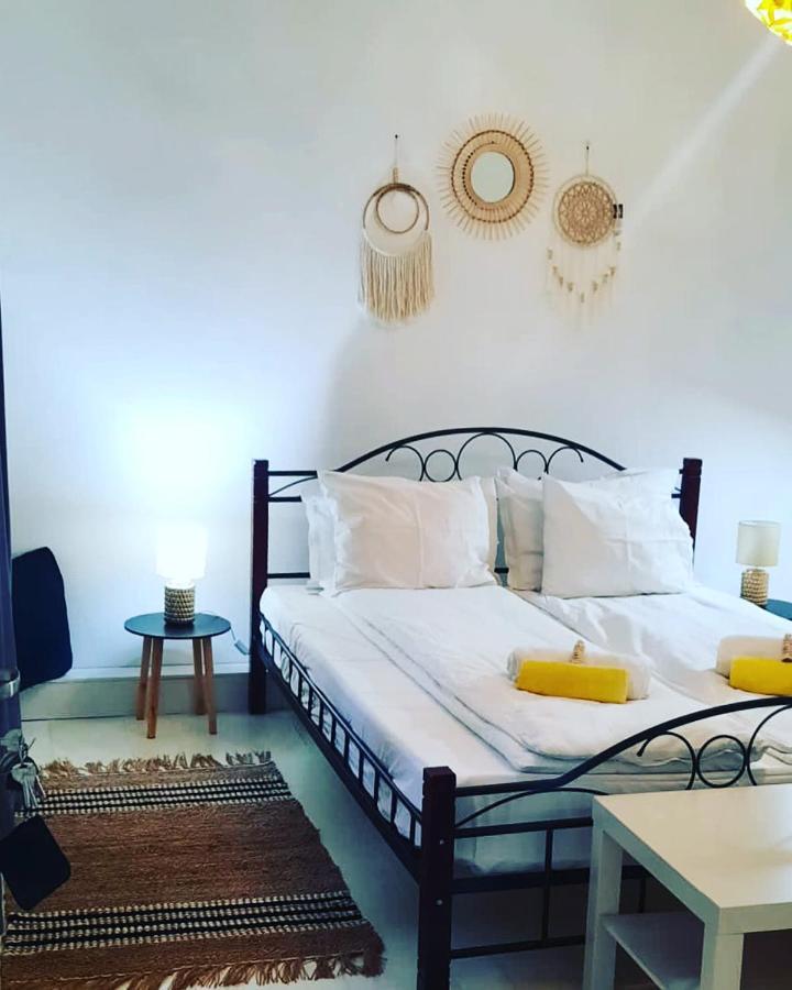 Hotel La Maison Blanche Alba Iulia Esterno foto