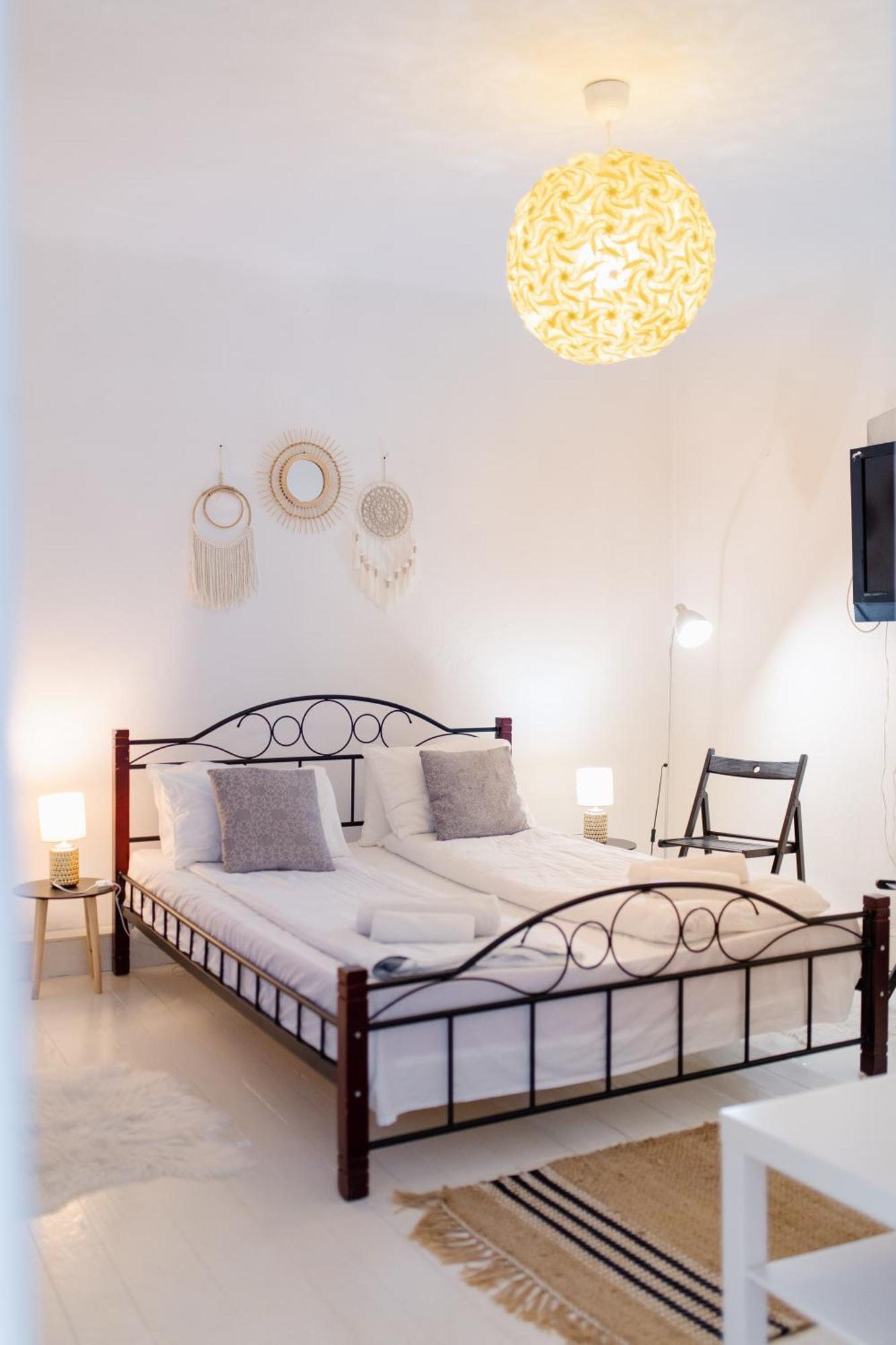 Hotel La Maison Blanche Alba Iulia Esterno foto